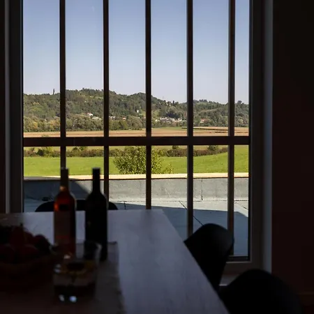 아파트 Winery And Marof *