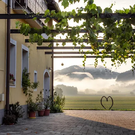 Winery And Marof 아파트 *