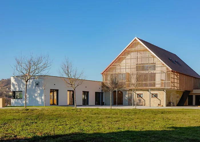 Winery And Marof شقة